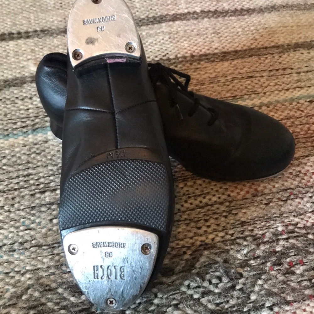 Bloch Girl’s Tap Shoes Size 4 1/2
